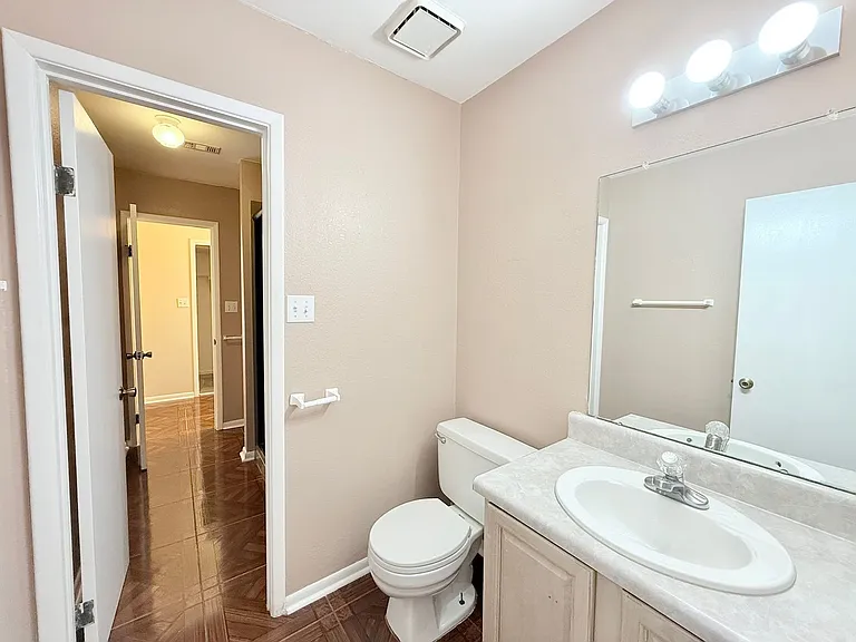 6069 Hilburn Rd — Photo 8