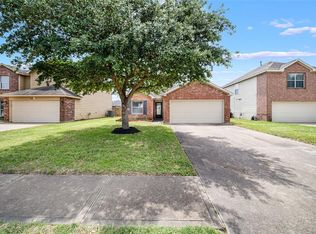 17963 Branch Creek Dr, Cypress, TX 77433