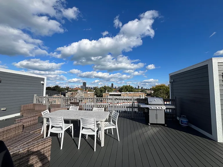 1456 W Addison St #3 — Photo 18