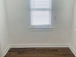 505 1/2 College St, El Campo, TX 77437