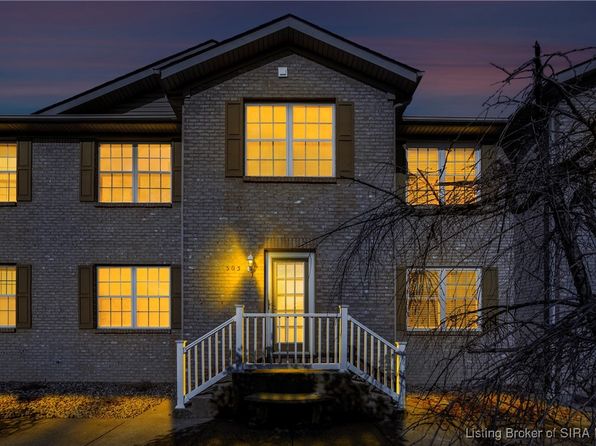 303 Colonial Club Drive, New Albany, IN 47150