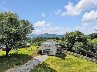 497 Utah Mountain Rd, Waynesville, NC 28785