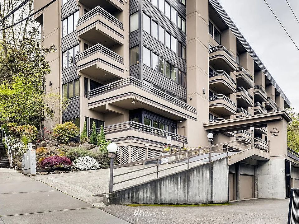 1st image of 700 Crockett St APT 1A