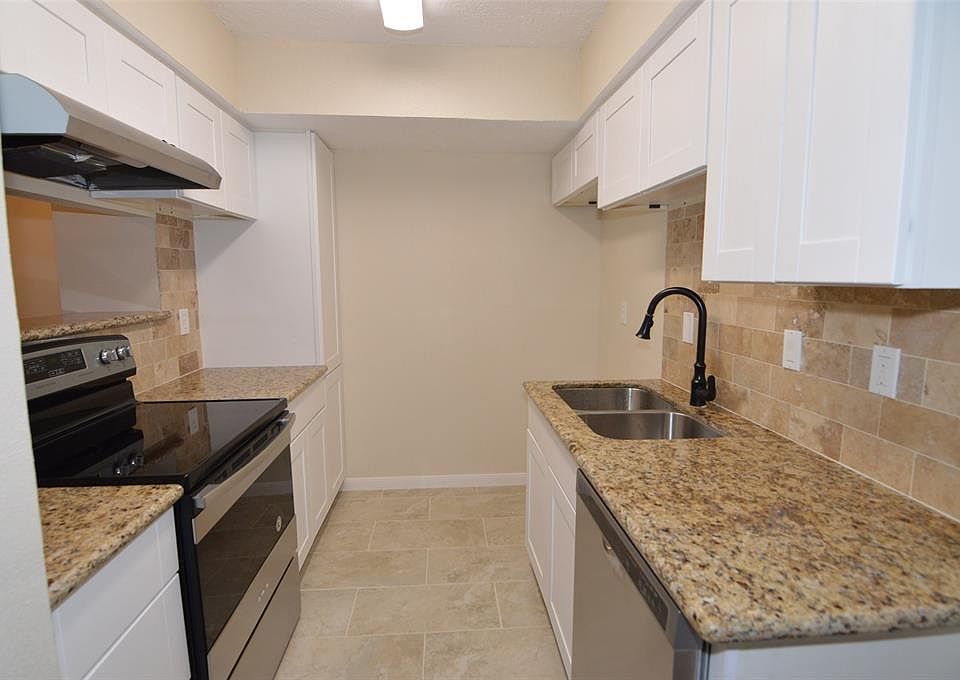 1st image of 6402 Del Monte Dr #112