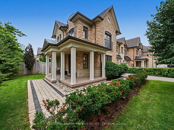 5th image of 64 Jenny Thompson Ct