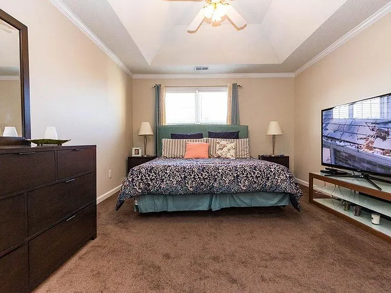 5653 Riverside Walk Dr — Photo 25