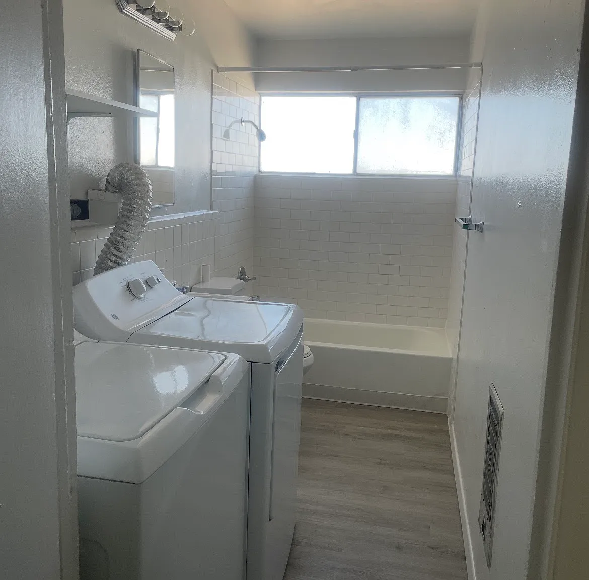 2 bed, 1060 sqft, $1,275 — Photo 2