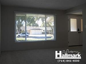 5th image of 1715 W Park Ln