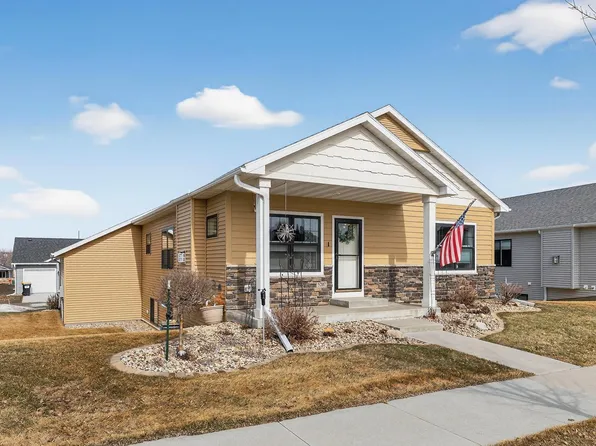 5207 56th St NW, Rochester, MN 55901