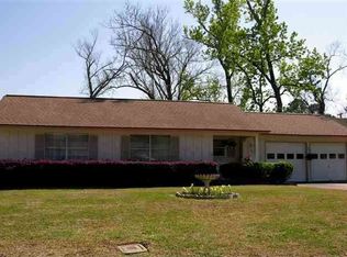 3865 Eloise St, Beaumont, TX 77707