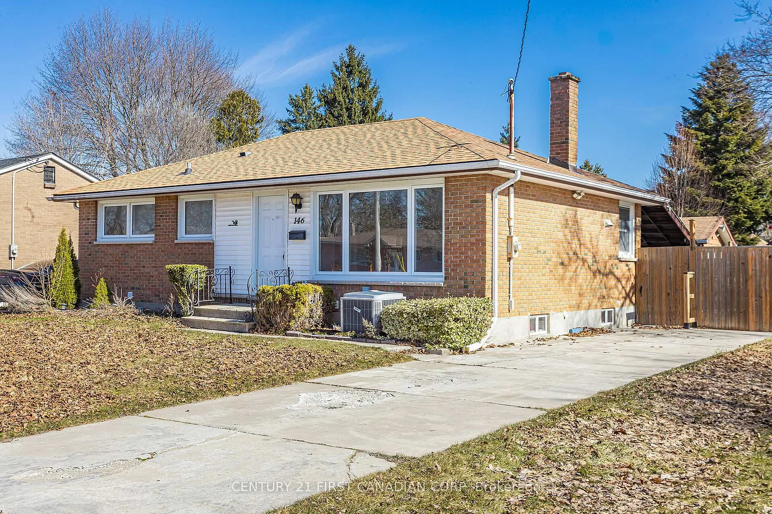 146 Burnside Dr photo 1