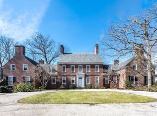 473 Woodbury Rd, Cold Spring Harbor, NY 11724