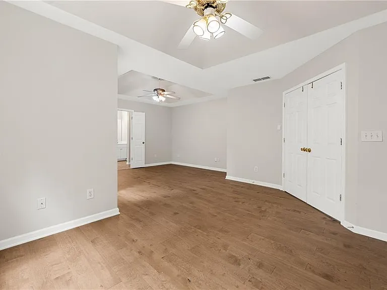 370 Manor Glen Dr — Photo 27
