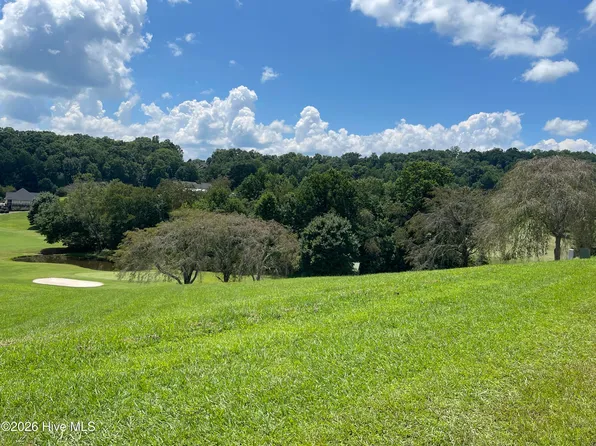 2k Mountain Harbour Drive, Hayesville, NC 28904