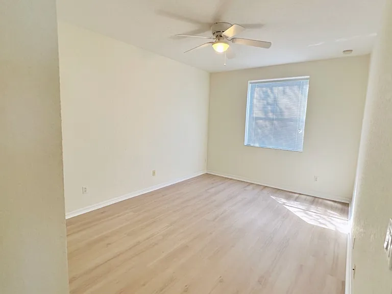 1075 Hancock Creek South Blvd #102 — Photo 7