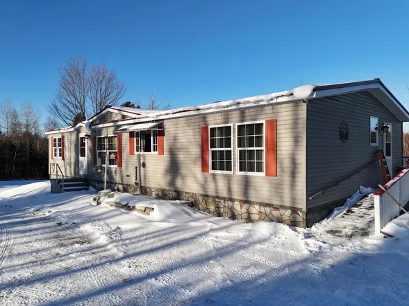 10 Twin Pond Lane, China, ME 04358