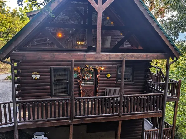 2251 Upper Middle Creek Rd #11, Sevierville, TN 37862