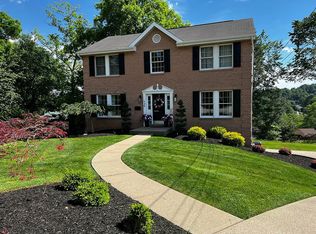 719 Marvle Valley Dr, Bethel Park, PA