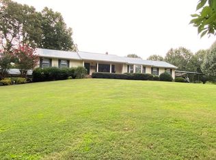 122 Browns Ln, Loretto, TN 38469