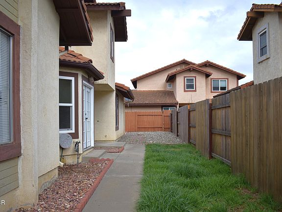 4th image of 605 Summerwood Ln