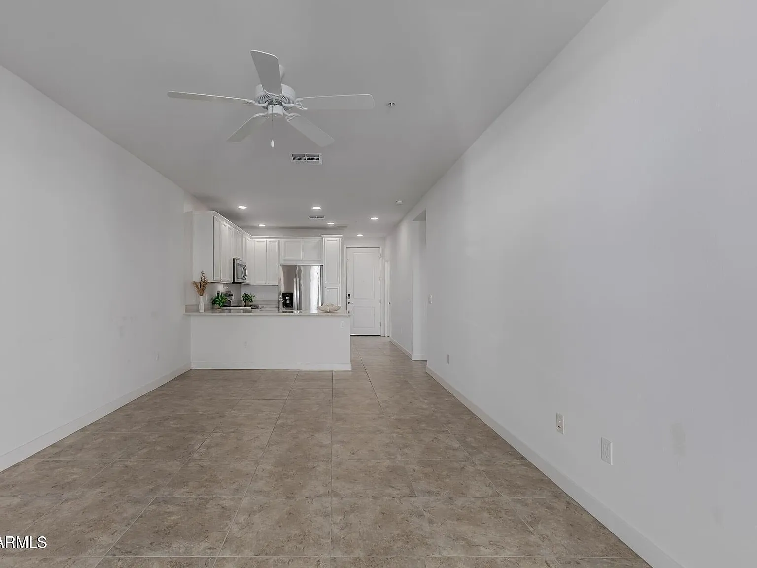 1 bed, 861 sqft, $1,500 — Photo 3