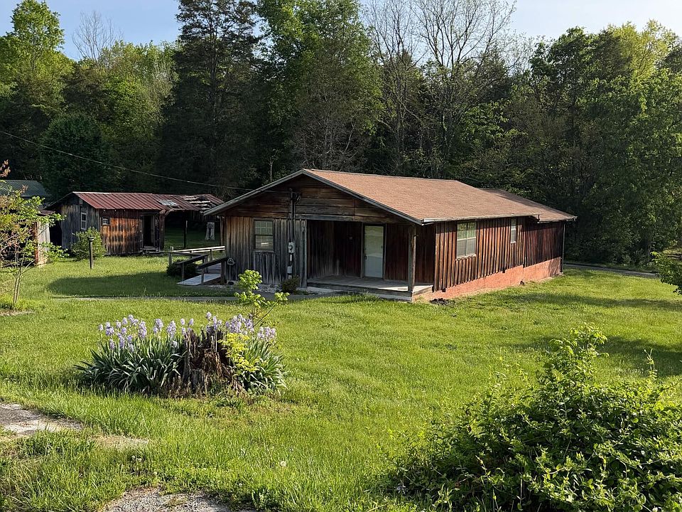 1st image of 912 Raccoon Valley Rd