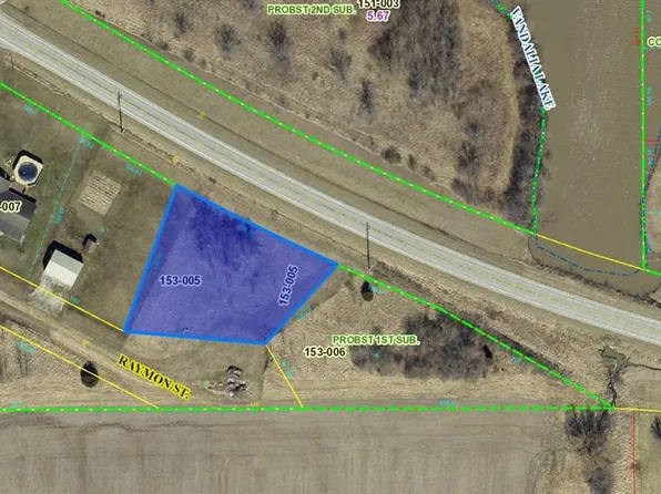 5 Raymon St, Vandalia, IL 62471