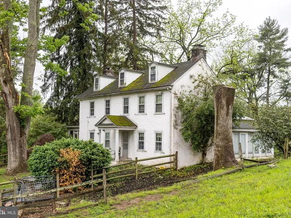 229 Valleybrook Rd, Glen Mills, PA 19342