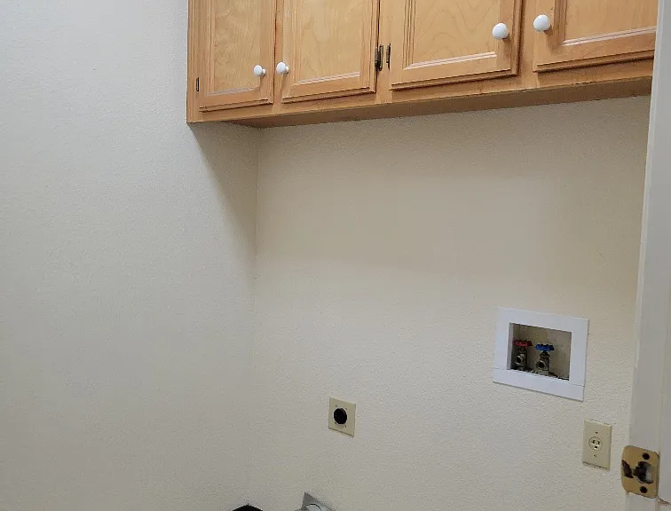 1812 College Greens Dr — Photo 7