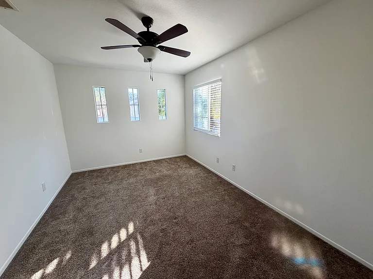Indian Creek Pl — Photo 12