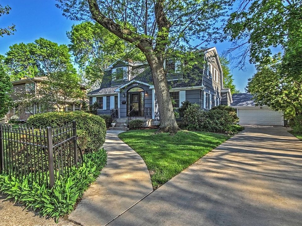 CHARM WITH A CAPITAL "SEE" LOCATED IN THE SOUGHT AFTER MUNSTER SCHOOL DISTRICT THIS HOME IS ALL FIXED UP AND WAITING FOR YOU!