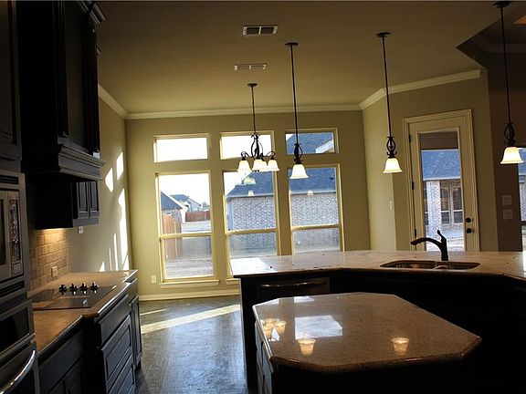 3rd image of 108 Piper Pkwy