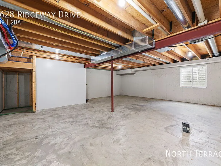 1628 Ridgeway Dr — Photo 19