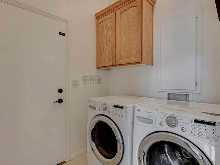 10295 Cherry Brook St — Photo 12