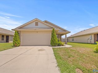 233 Valleyside Dr, Huntsville, AL 35810