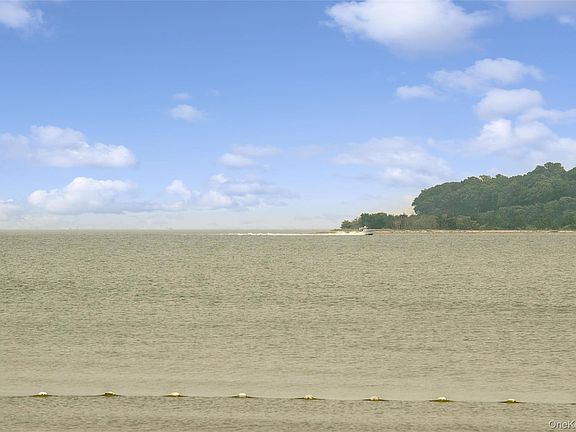 4th image of 185 Inlet Ln