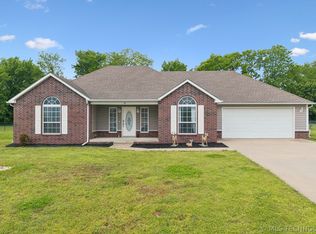 42 Winfield Dr, Inola, OK 74036