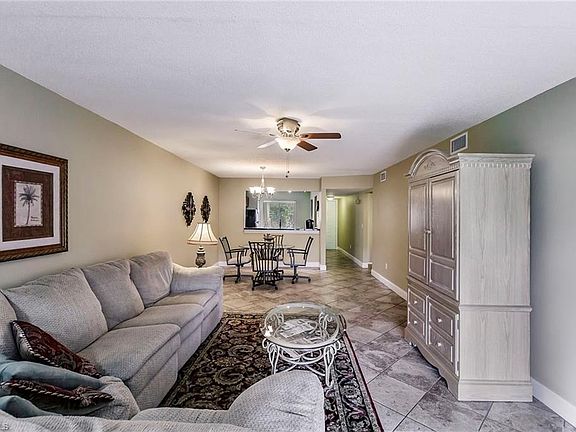 5th image of 5730 Woodmere Lake Cir #G101