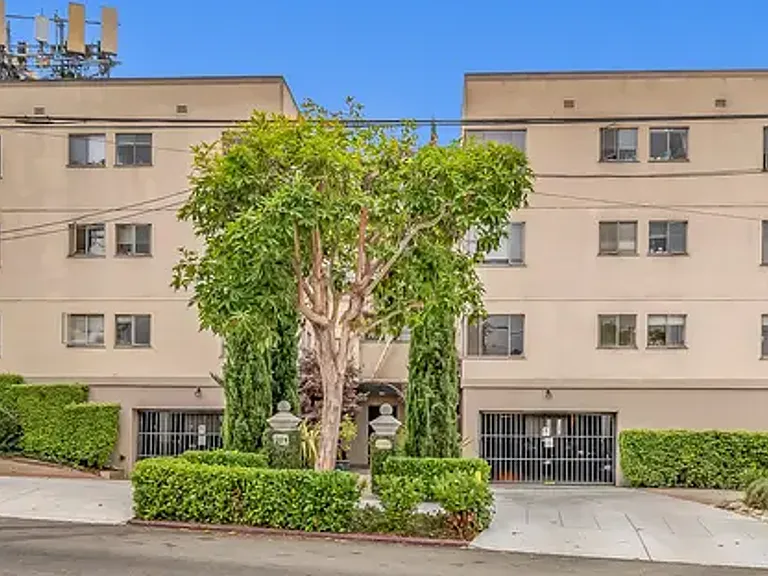 229 Macarthur Blvd #1D — Photo 3