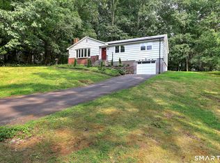 46 Forest Court North, Hamden, CT 06518