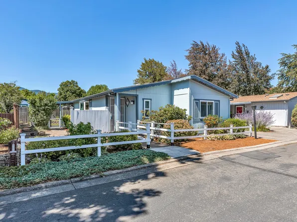 4624 S Pacific Hwy Unit 16, Phoenix, OR 97535