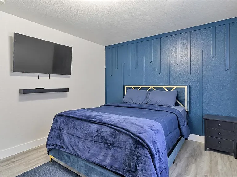 16748 Lazy Breeze Loop — Photo 15