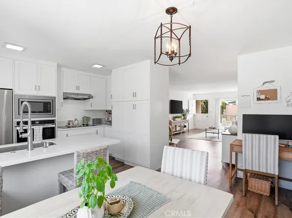 1228 Rutland Rd APT 6, Newport Beach, CA 92660