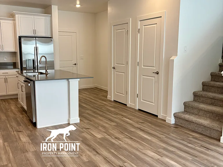 4237 W Flint Dr — Photo 4