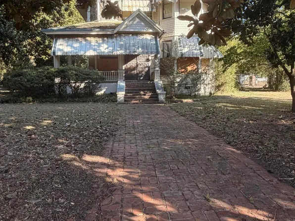 118 Grand Ave, Yazoo City, MS 39194