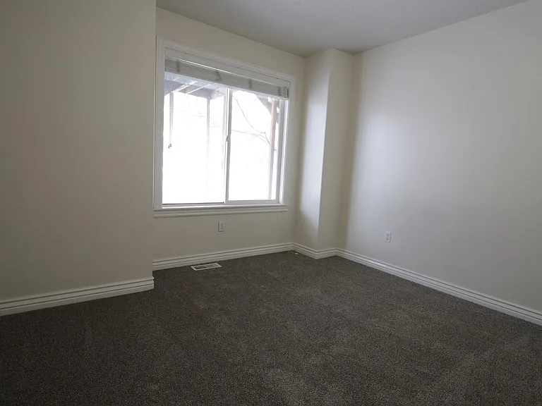 11 E 2200 S — Photo 22