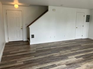 Three Bedroom Duplex in North Salem, Salem, OR 97301