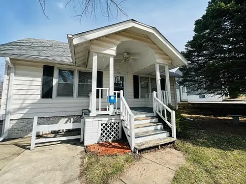 6116 Pinkney St Photo 1
