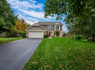 5485 Fox Path Ln, Hoffman Estates, IL 60192