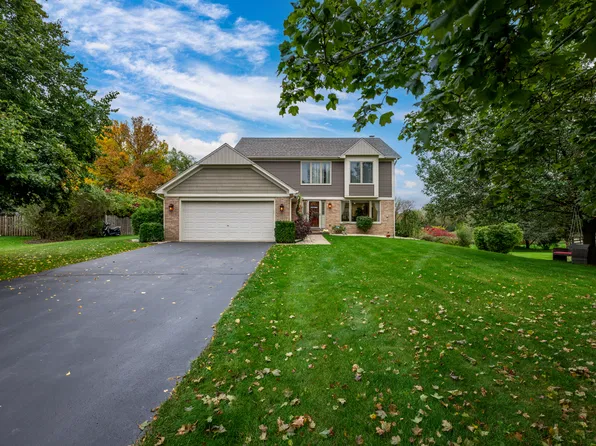 5485 Fox Path Ln, Hoffman Estates, IL 60192